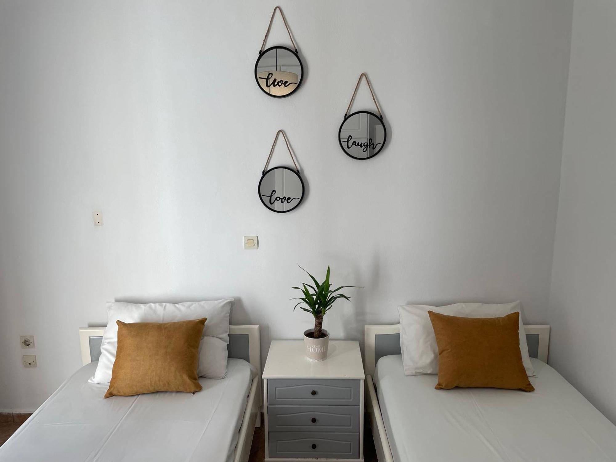 Andromahi Apartments & Suite لاغاناس المظهر الخارجي الصورة