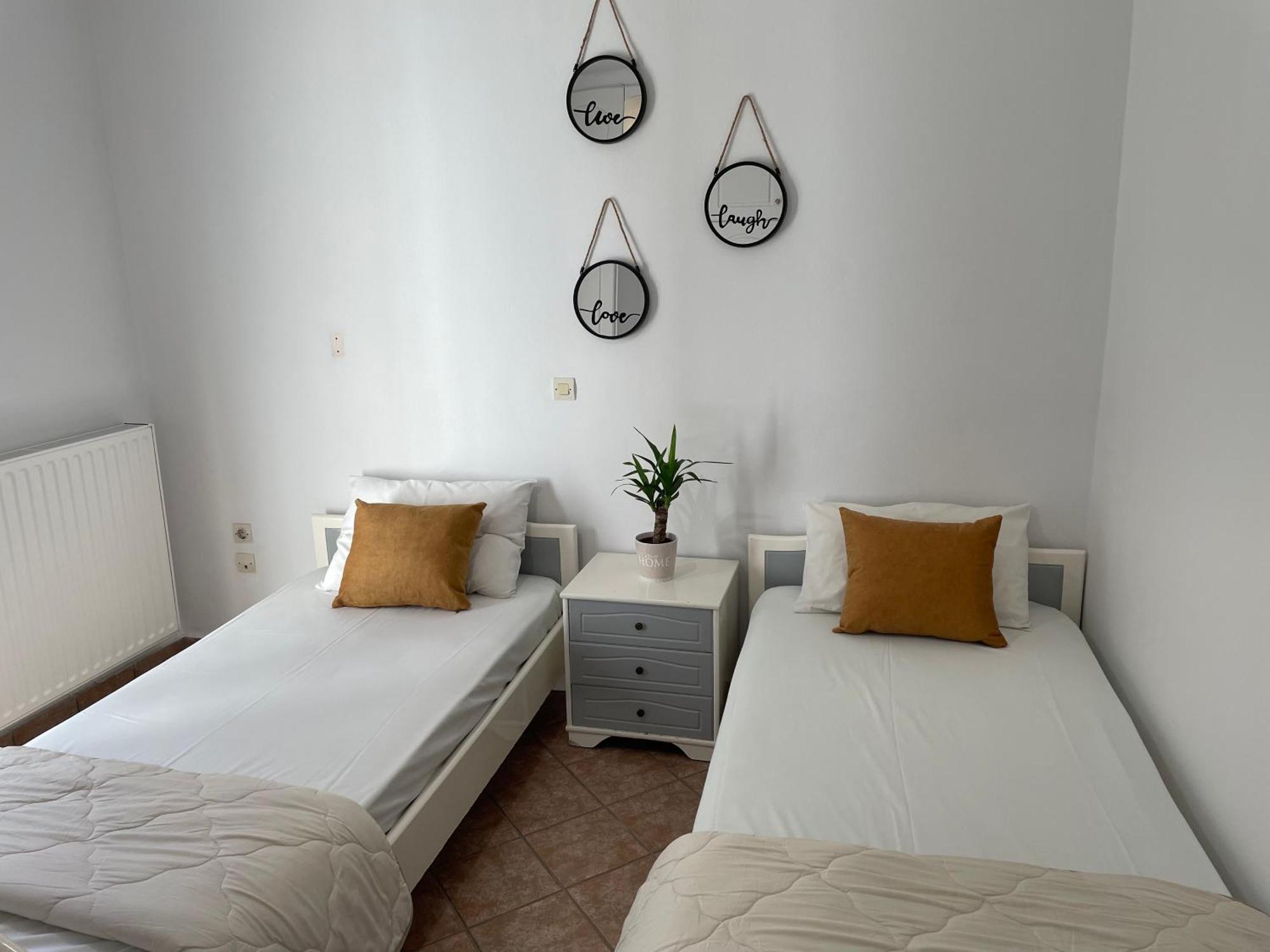 Andromahi Apartments & Suite لاغاناس المظهر الخارجي الصورة